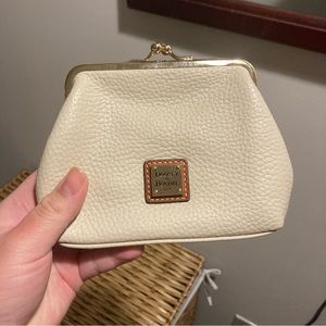 Dooney and bourke snap closure wallet/coin purse